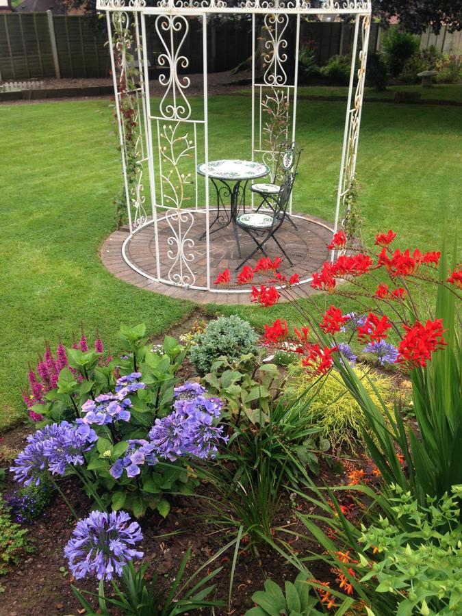 Eccleshall Eagle House Bed & Breakfast エクステリア 写真