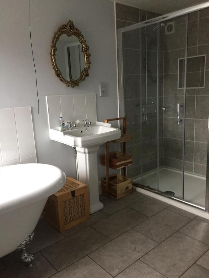 Eccleshall Eagle House Bed & Breakfast エクステリア 写真
