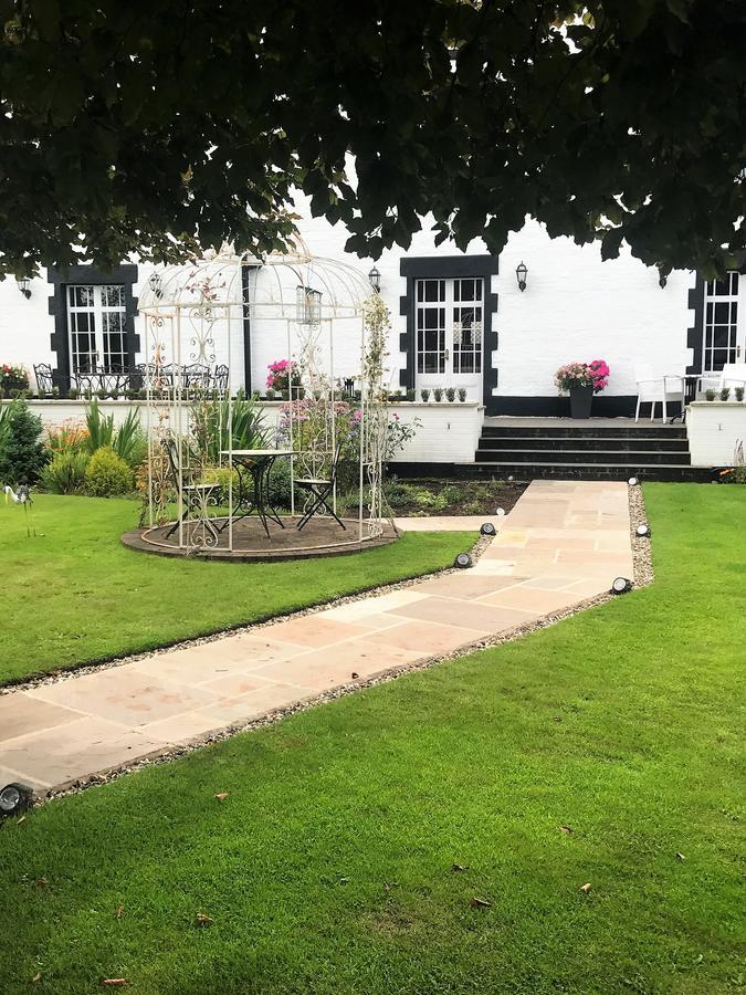 Eccleshall Eagle House Bed & Breakfast エクステリア 写真