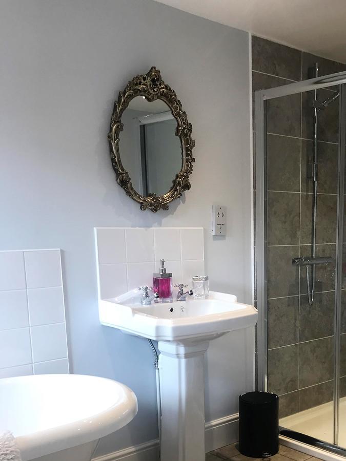 Eccleshall Eagle House Bed & Breakfast エクステリア 写真